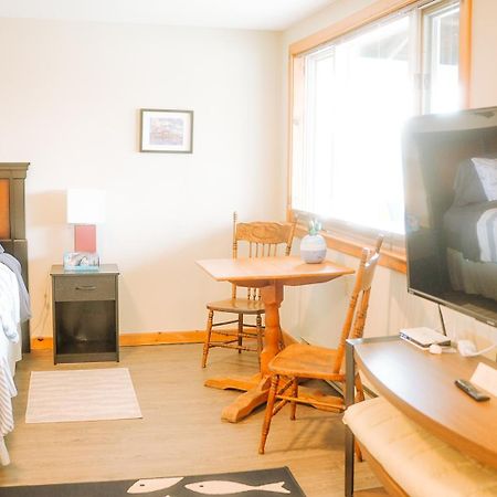 The Water'S Edge Inn & Gallery Baddeck Inlet Exteriér fotografie