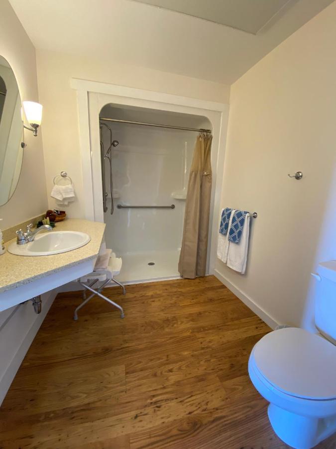 The Water'S Edge Inn & Gallery Baddeck Inlet Exteriér fotografie