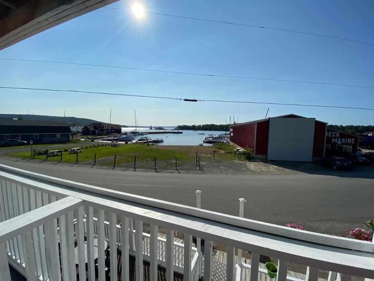 The Water'S Edge Inn & Gallery Baddeck Inlet Exteriér fotografie